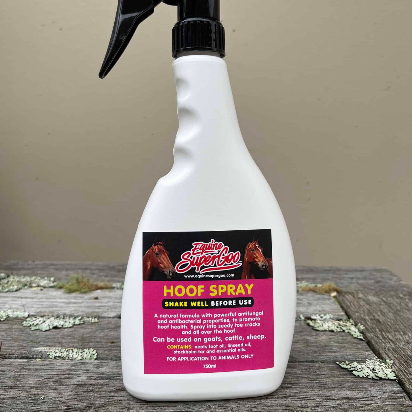 Equine SuperGoo Hoof Spray natural formula